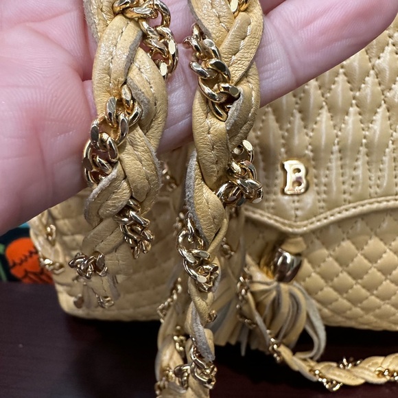 Bally Vintage Quilted Lambskin Tassel Shoulder Bag (1980s) - Picture 10 of 14